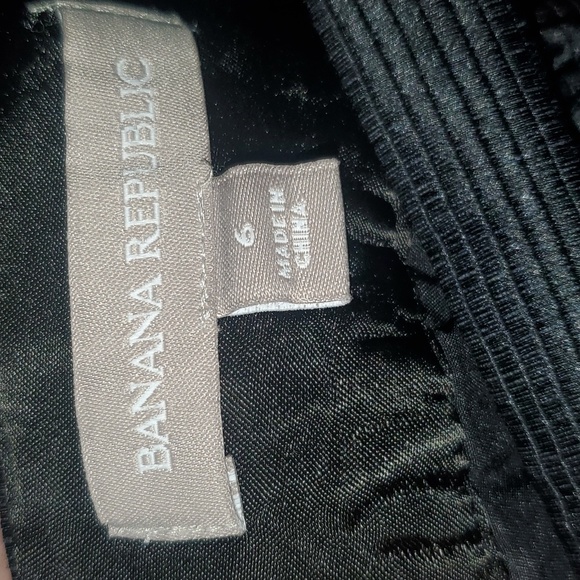 Banana Republic black skirt - Picture 4 of 6